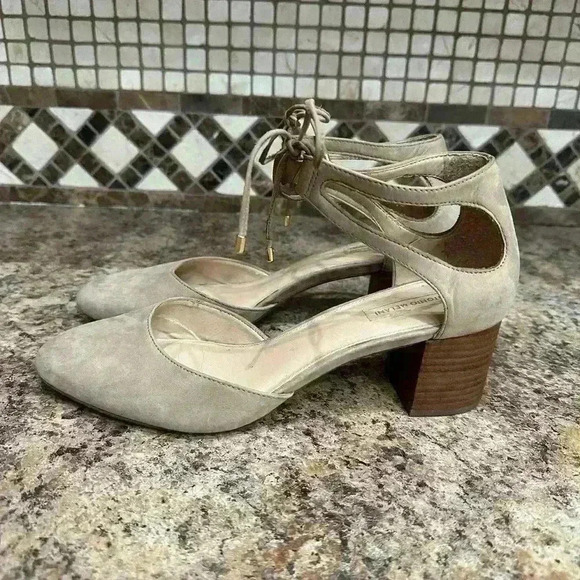 Antonio Melani Brown Suede Leather Tie Heels Pumps Ladies size 9.5 Cottagecore - Picture 1 of 9